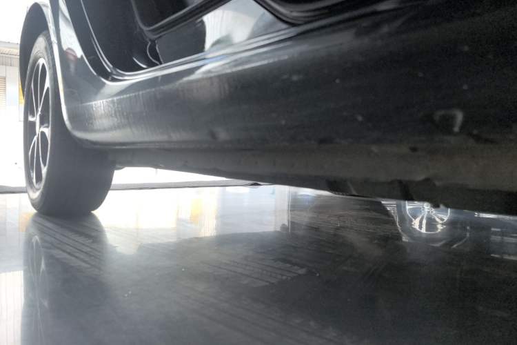 Used smart fortwo 2015 1.0L 52 kW Hardtop Passion Edition Right Side Sill