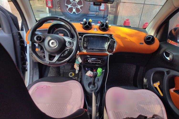 Used smart fortwo 2015 1.0L 52 kW Hardtop Passion Edition Steering Wheel