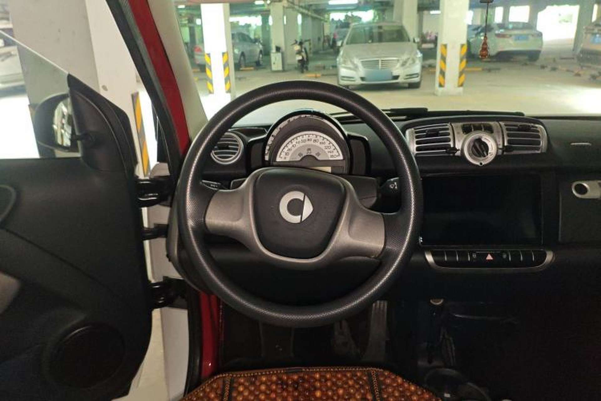 Used smart fortwo 2015 1.0 MHD Comfort Travel Edition Steering Wheel