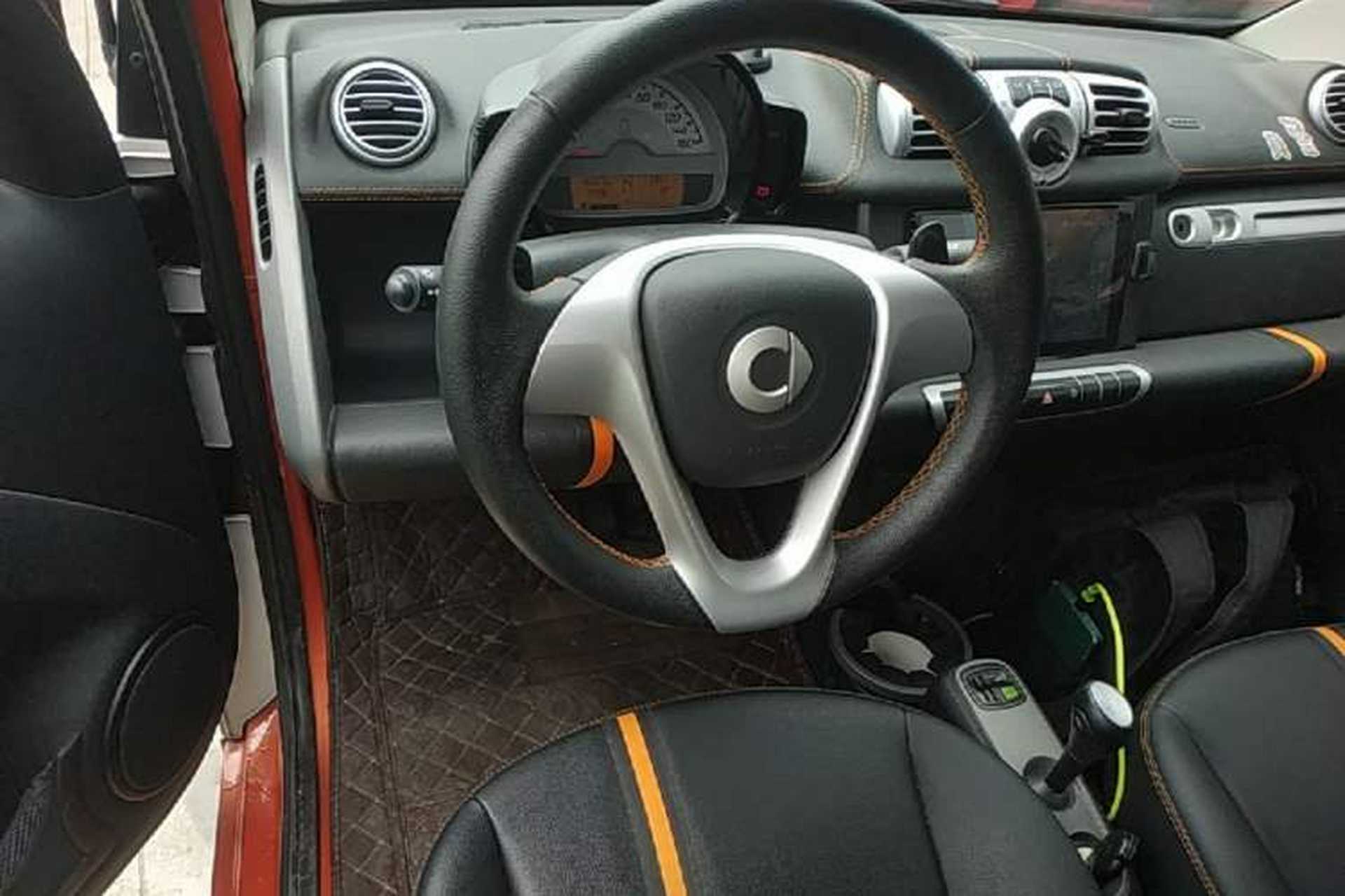 Used smart fortwo 2015 1.0 MHD Spark Special Edition Steering Wheel