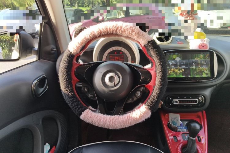 Used smart fortwo 2015 1.0L 52 kW hardtop Dynamic version Steering Wheel