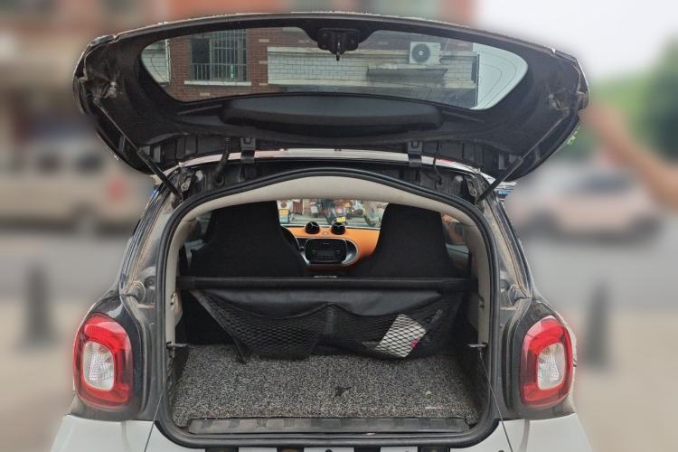 Used smart fortwo 2015 1.0L 52 kW Hardtop Passion Edition Trunk