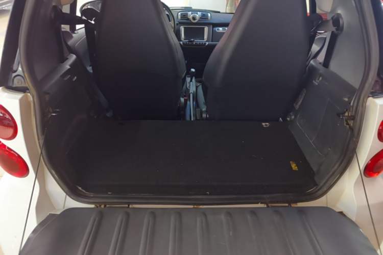 Used smart fortwo 2015 1.0 MHD Comfort Travel Edition Trunk