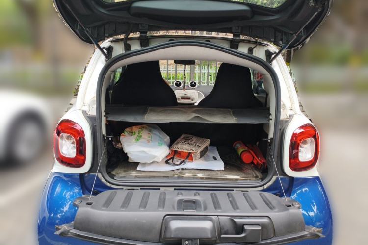 Used smart fortwo 2015 1.0L 52 kW Hardtop Passion Edition Trunk
