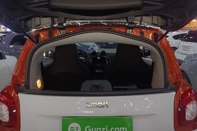 Used smart fortwo 2015 1.0L 52 kW Hardtop Passion Edition Trunk
