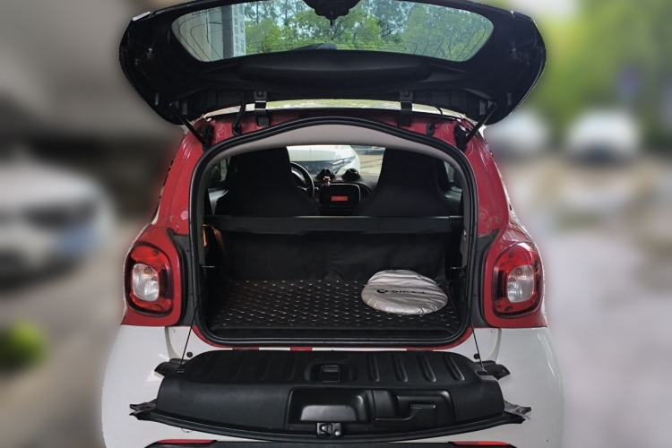 Used smart fortwo 2015 1.0L 52 kW Hardtop Passion Edition Trunk