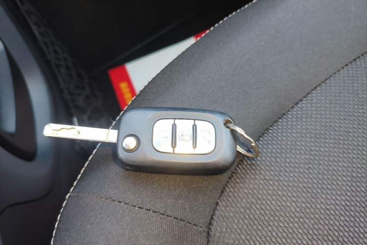 Used smart fortwo 2015 1.0L 52 kW Hardtop Passion Edition Vehicle Key