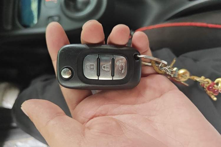 Used smart fortwo 2015 1.0L 52 kW Hardtop Passion Edition Vehicle Key