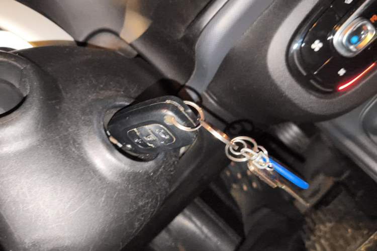 Used smart fortwo 2015 1.0L 52 kW hardtop Dynamic version Vehicle Key