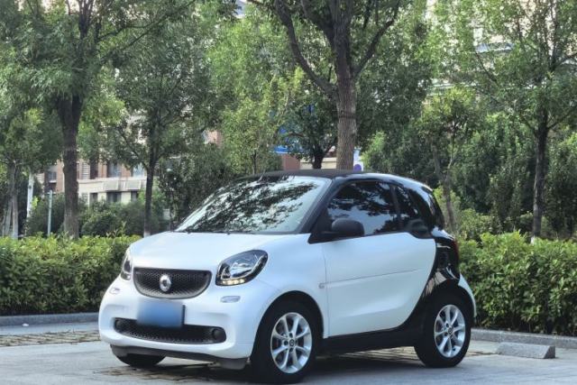 Gebrauchter smart fortwo 2015 1.0L 52 kW hardtop Dynamic version