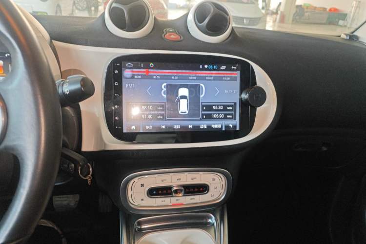 Used smart fortwo 2015 1.0L 52 kW Hardtop Passion Edition Audio And AC Panel
