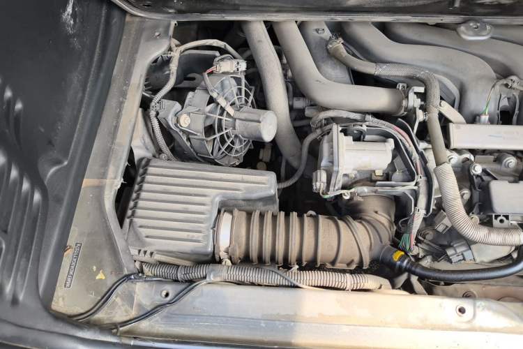Used smart fortwo 2015 1.0L 52 kW hardtop Dynamic version Engine Bay Right