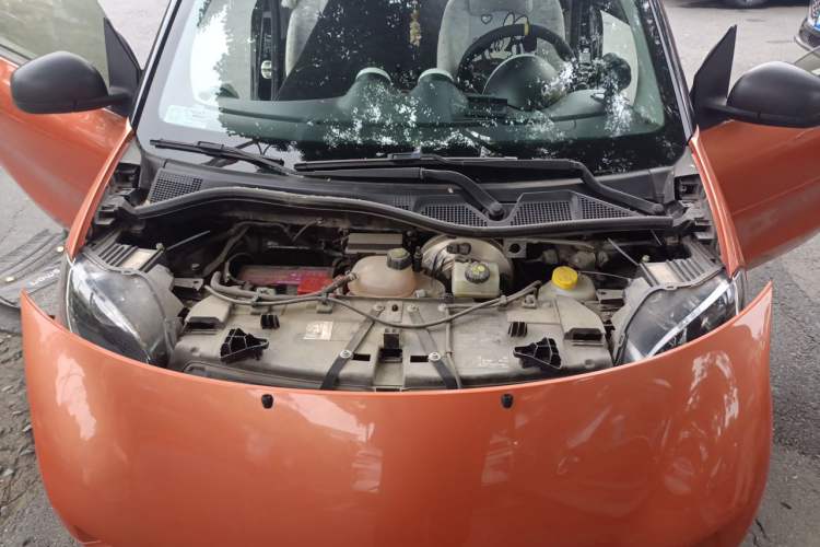 Used smart fortwo 2015 1.0L 52 kW hardtop Dynamic version Engine Bay