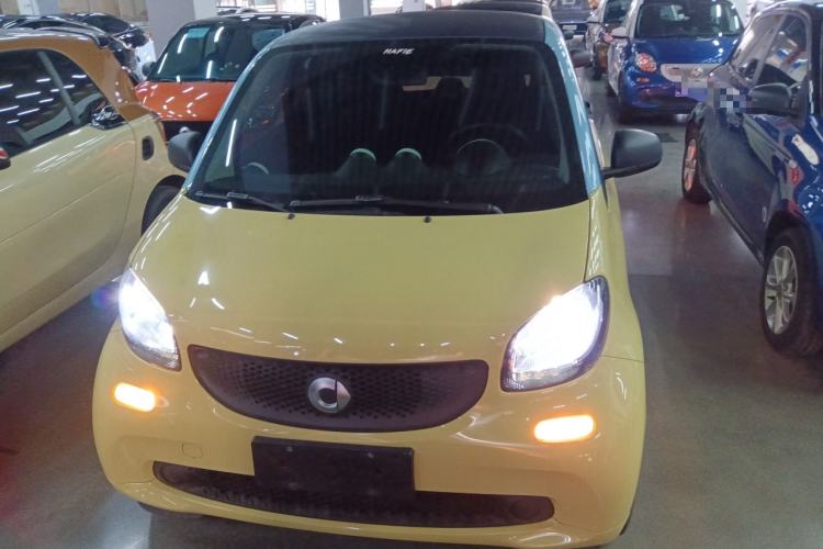 Used smart fortwo 2015 1.0L 52 kW hardtop Dynamic version Exterior 1