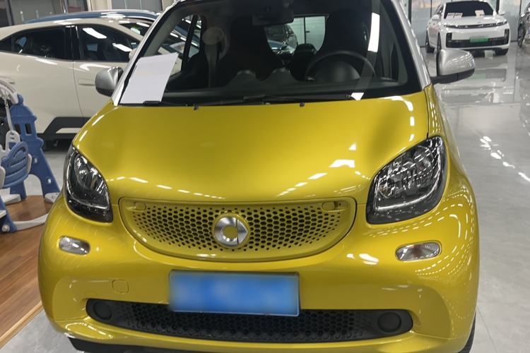Used smart fortwo 2015 1.0L 52 kW Hardtop Passion Edition Exterior 1