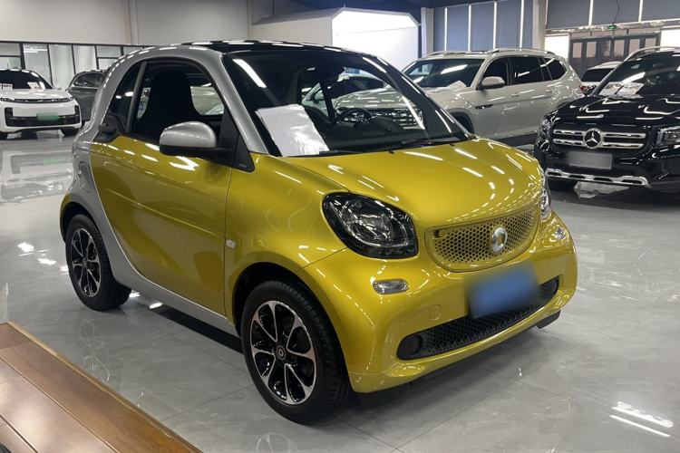 Used smart fortwo 2015 1.0L 52 kW Hardtop Passion Edition Exterior 2