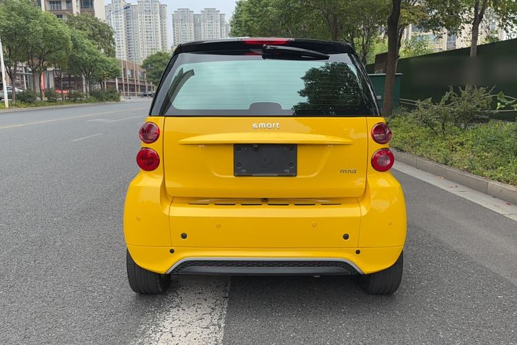 Used smart fortwo 2015 1.0 MHD Comfort Travel Edition Exterior 4