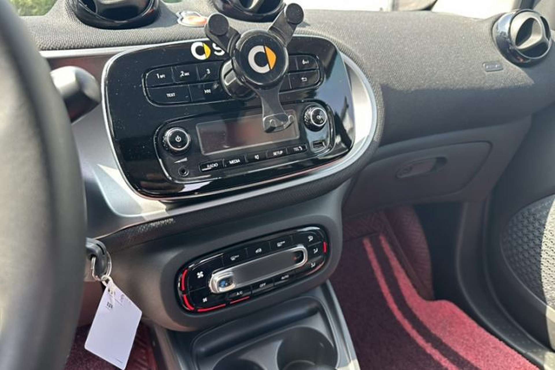 Used smart fortwo 2015 1.0L 52 kW Hardtop Passion Edition Gear Lever