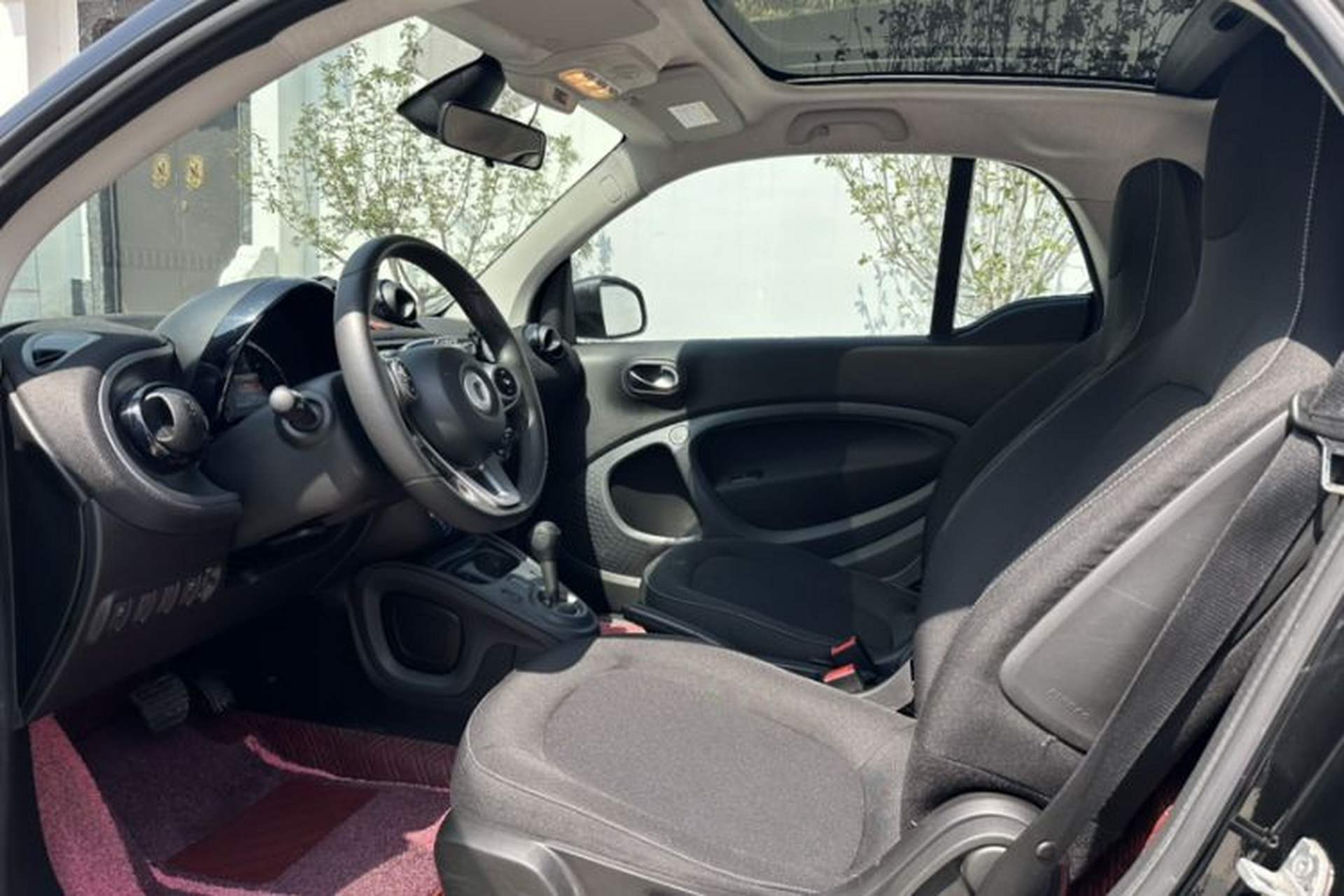 Used smart fortwo 2015 1.0L 52 kW Hardtop Passion Edition Headliner