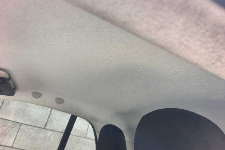 Used smart fortwo 2015 1.0L 52 kW hardtop Dynamic version Headliner