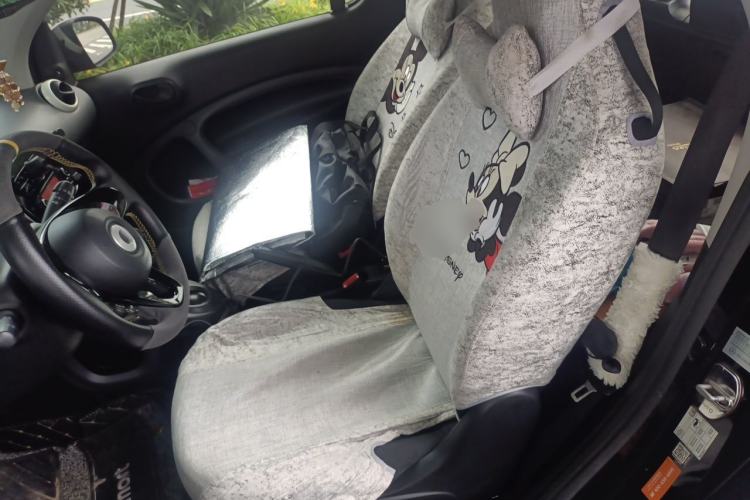 Used smart fortwo 2015 1.0L 52 kW hardtop Dynamic version Left Rear Seat