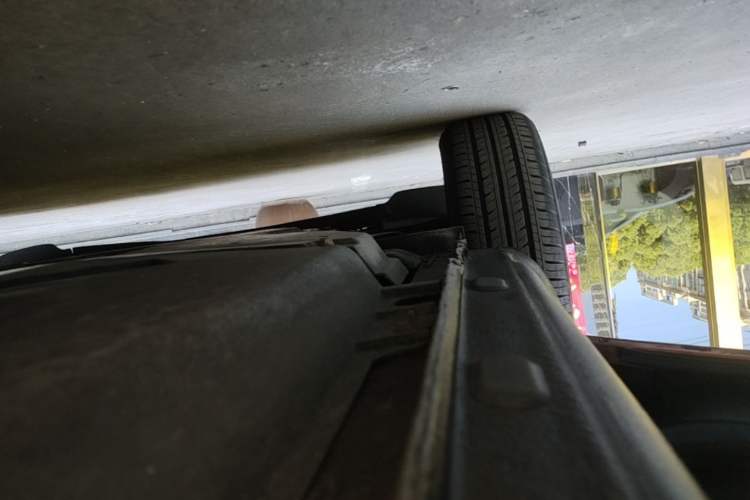 Used smart fortwo 2015 1.0L 52 kW hardtop Dynamic version Left Side Sill