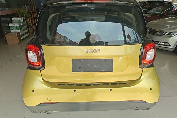 Used smart fortwo 2015 1.0L 52 kW hardtop Dynamic version Rear