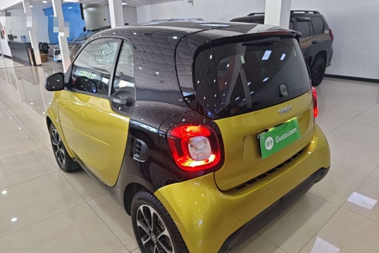Used smart fortwo 2015 1.0L 52 kW Hardtop Passion Edition Rear Left 45 Deg