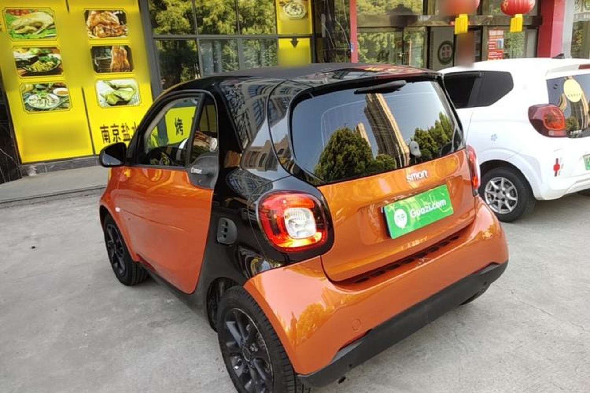 Used smart fortwo 2015 1.0L 52 kW hardtop Dynamic version Rear Left 45 Deg