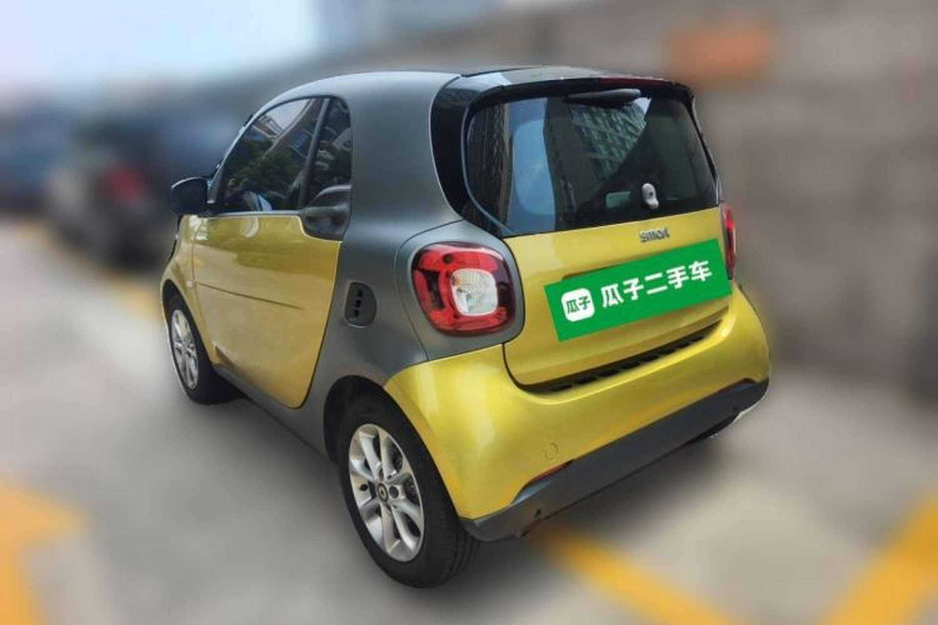Used smart fortwo 2015 1.0L 52 kW hardtop Dynamic version Rear Left 45 Deg