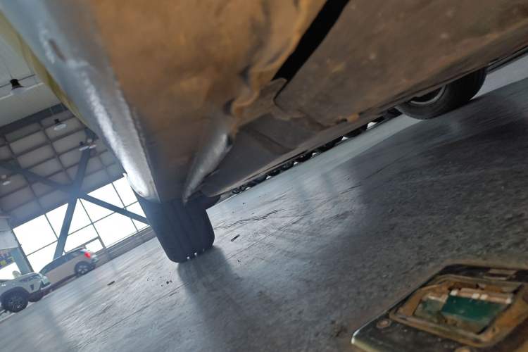Used smart fortwo 2015 1.0L 52 kW hardtop Dynamic version Right Side Sill