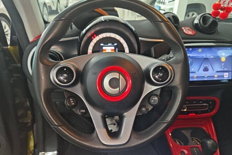 Used smart fortwo 2015 1.0L 52 kW Hardtop Passion Edition Steering Wheel