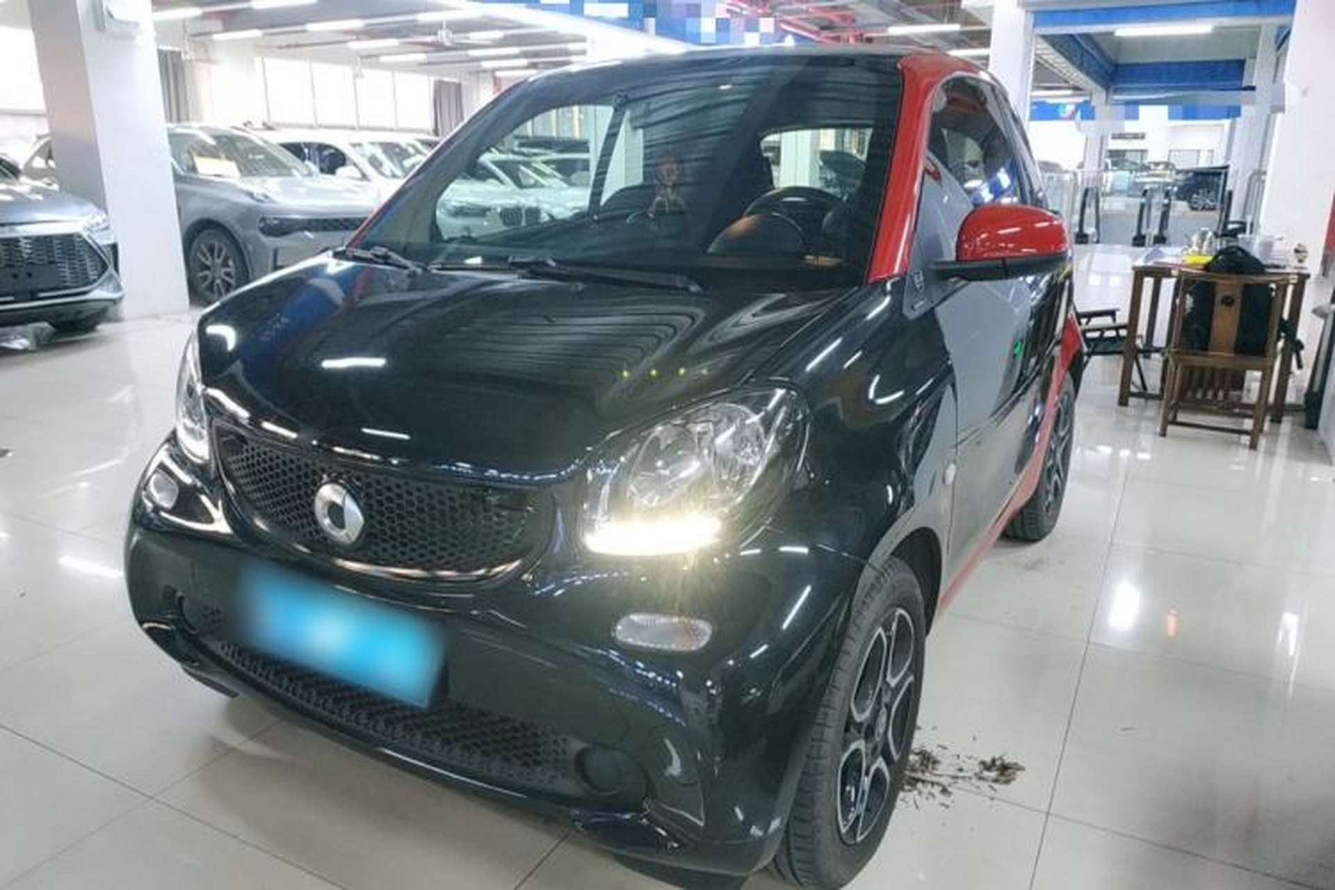 Used smart fortwo 2016 0.9T 66kW Hardtop Pioneer Edition Front Left 45 Deg