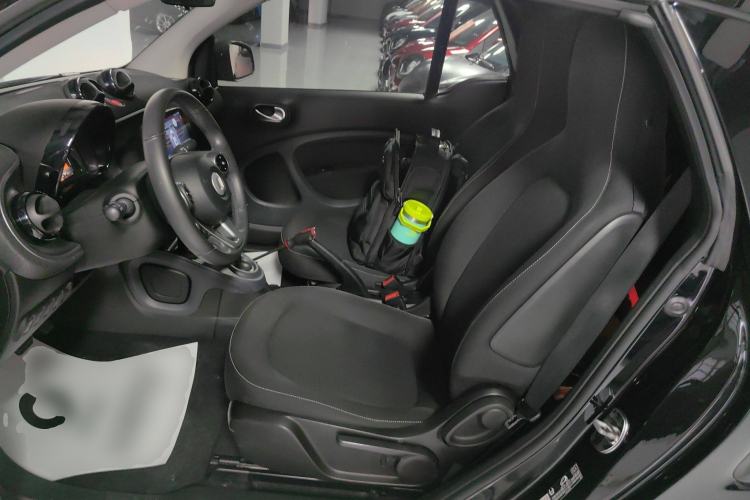 Used smart fortwo 2016 1.0L 52 kW Convertible Passion Edition Left Front Seat