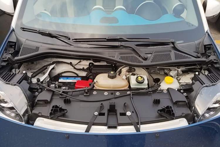 Used smart fortwo 2016 0.9T 66kW Hardtop Ultimate Edition Engine Bay