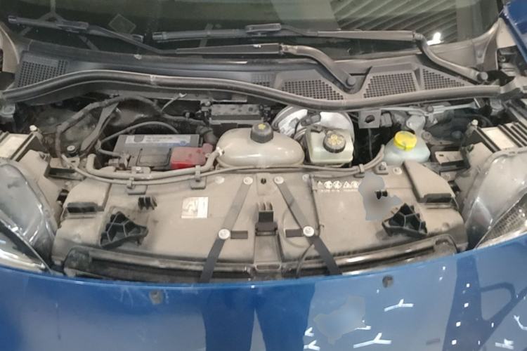 Used smart fortwo 2016 0.9T 66kW Hardtop Pioneer Edition Engine Bay