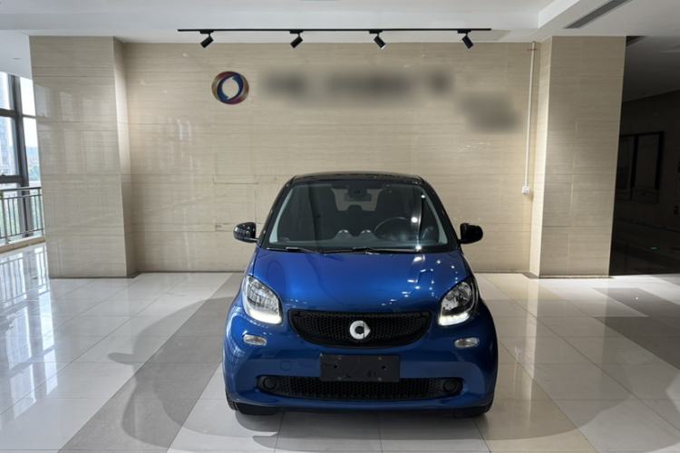 Used smart fortwo 2016 0.9T 66kW Hardtop Pioneer Edition Exterior 1