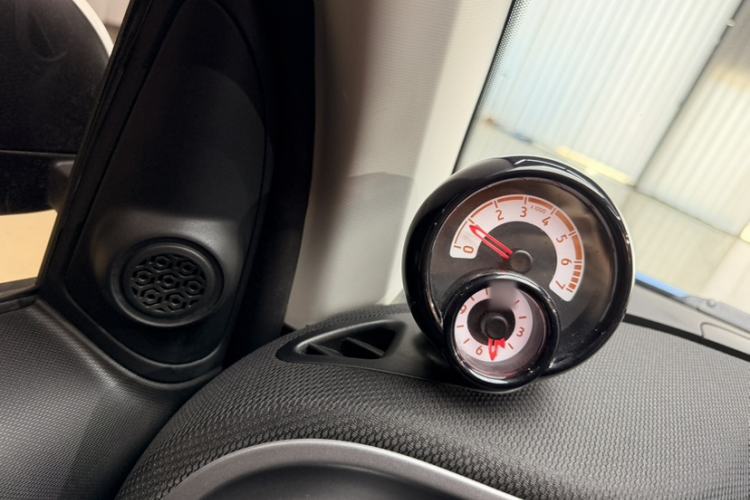 Used smart fortwo 2016 0.9T 66kW Hardtop Pioneer Edition Interior 1