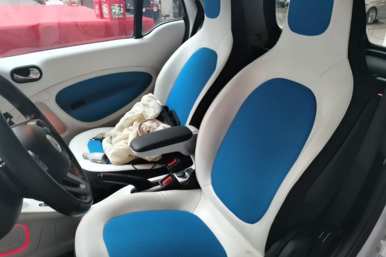 Used smart fortwo 2016 0.9T 66kW Hardtop Pioneer Edition Left Rear Seat