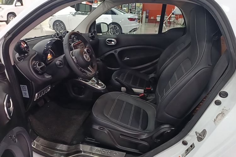 Used smart fortwo 2016 0.9T 66kW Hardtop Pioneer Edition Left Rear Seat
