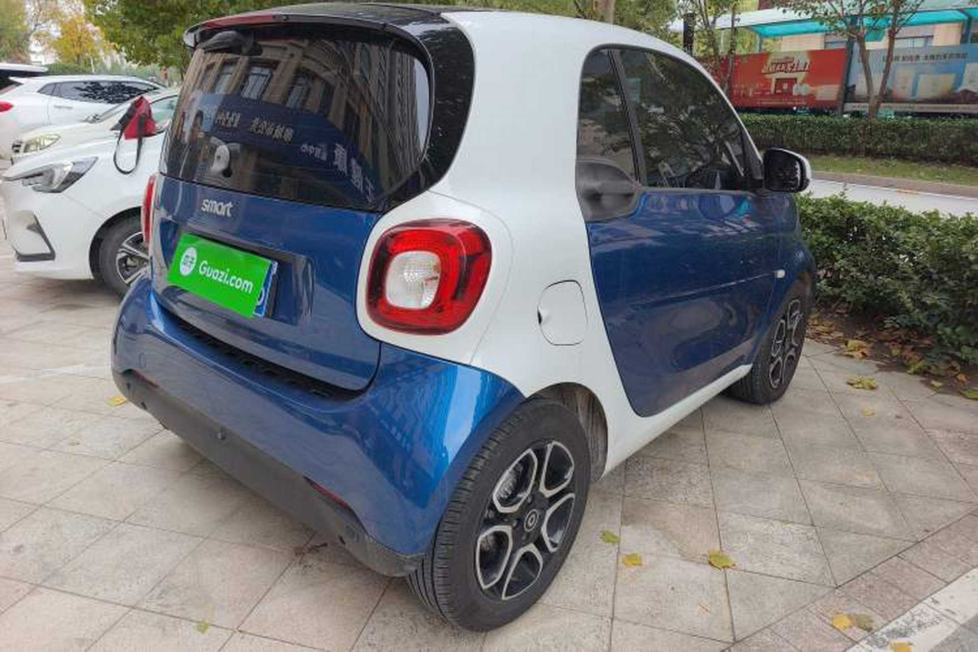Used smart fortwo 2016 0.9T 66kW Hardtop Pioneer Edition Rear Right 45 Deg