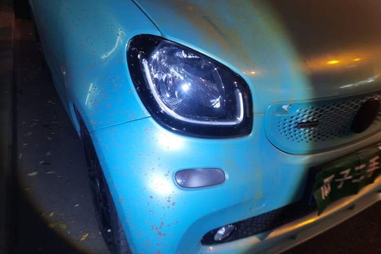 Used smart fortwo 2016 0.9T 66kW Convertible Ultimate Edition Right Front Headlight