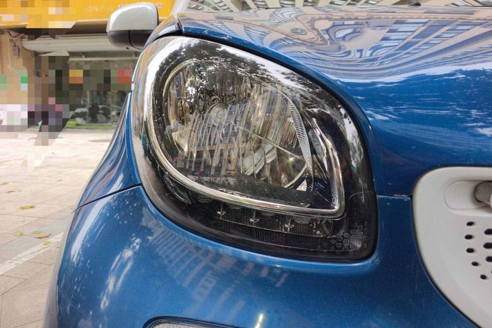 Used smart fortwo 2016 0.9T 66kW Hardtop Pioneer Edition Right Front Headlight