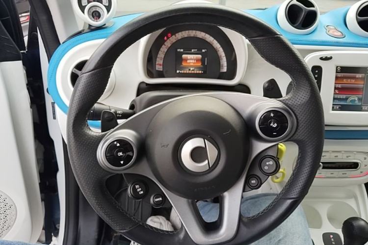 Used smart fortwo 2016 0.9T 66kW Hardtop Ultimate Edition Steering Wheel