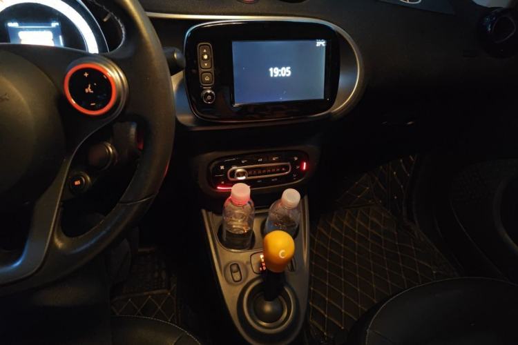 Used smart fortwo 2016 0.9T 66kW Hardtop Pioneer Edition Audio And AC Panel