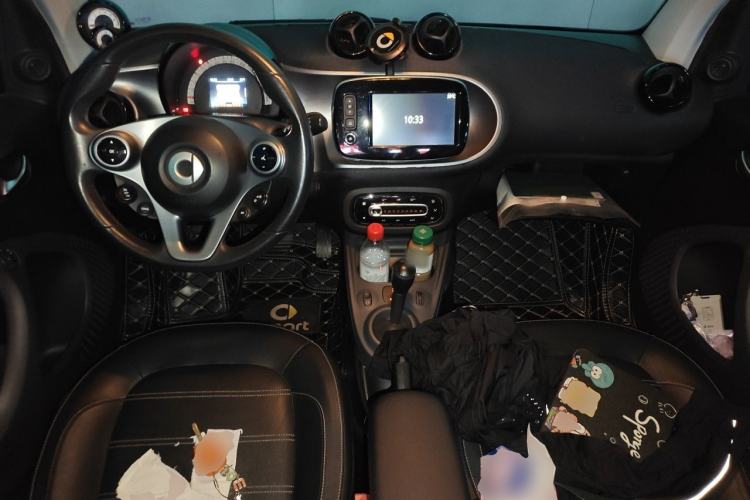 Used smart fortwo 2016 0.9T 66kW Hardtop Pioneer Edition Center Console