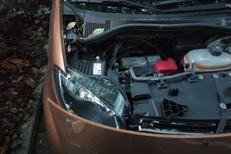 Used smart fortwo 2016 0.9T 66kW Hardtop Pioneer Edition Engine Bay Right