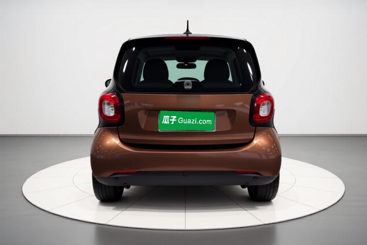 Used smart fortwo 2016 0.9T 66kW Hardtop Pioneer Edition Exterior 4