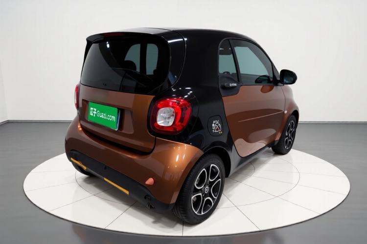 Used smart fortwo 2016 0.9T 66kW Hardtop Pioneer Edition Exterior 5