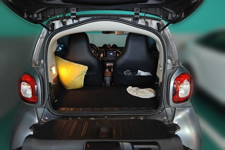 Used smart fortwo 2016 0.9T 66kW Hardtop Pioneer Edition Trunk